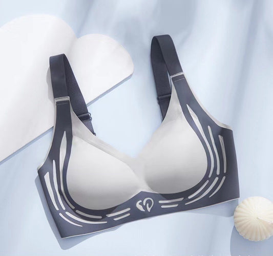 Plus-Size Sports Bra with Soft Support & Adjustable Straps